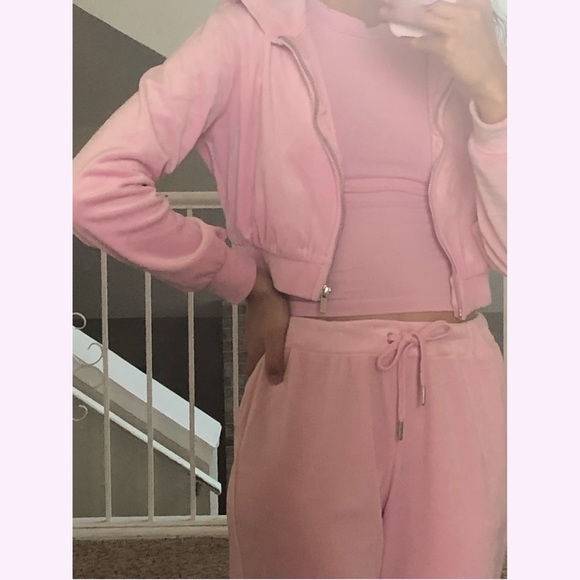 H&M pink velvet track-suit set - Picture 3 of 8